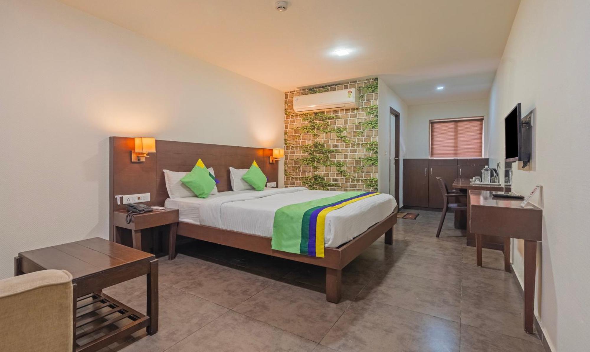Hotel Casa, Vadodara Zewnętrze zdjęcie
