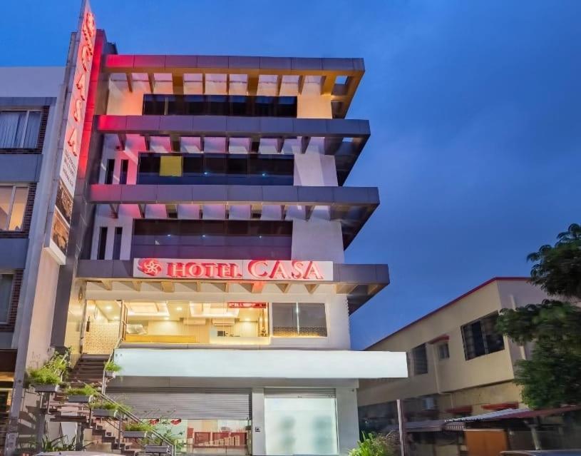 Hotel Casa, Vadodara Zewnętrze zdjęcie