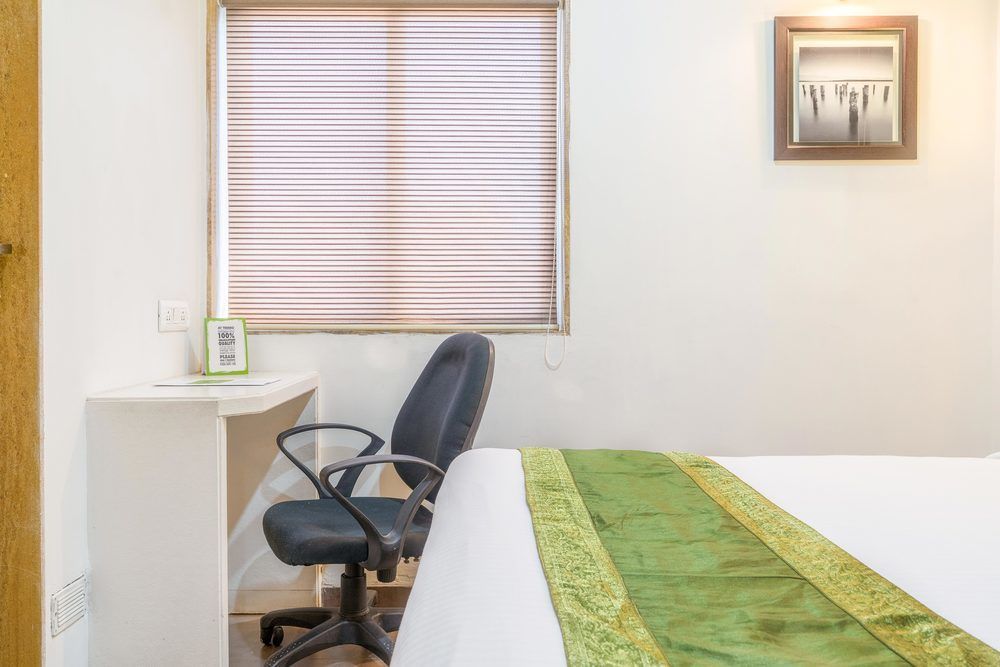 Hotel Casa, Vadodara Zewnętrze zdjęcie